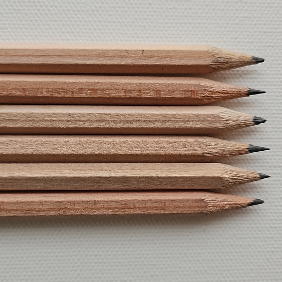 James Perse Los Angeles Natural Wood Pencils Set of 6 - Picture 4 of 7